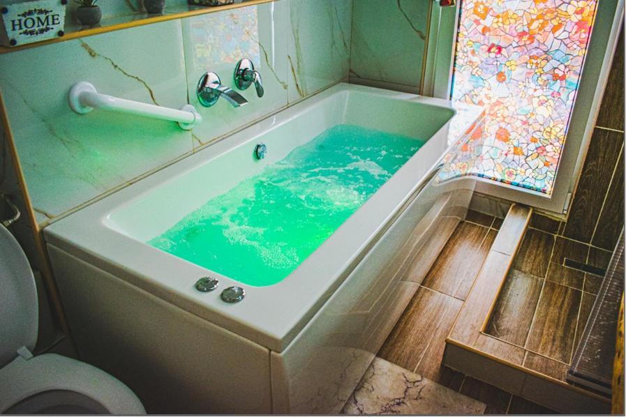 Kassandrou Suite Hot Tub-Jakuzzi - 2 Bedrooms - Big Balcony - Center Tessalónica Exterior foto
